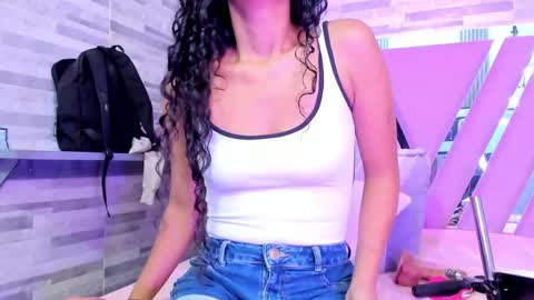 Amber online show from 04-19-26, 05:56