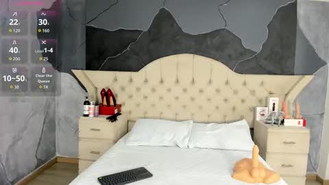 Snapshot of amberrgrey_ chatting on 09-27-25, 01:05 Amber Grey online show from 09-27-25, 01:05