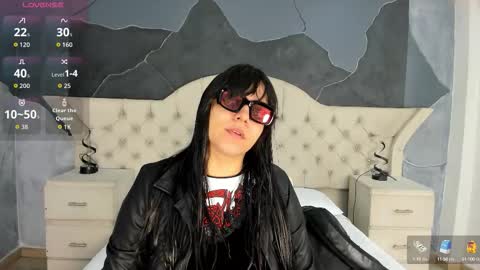 Snapshot of amberrgrey_ chatting on 09-28-25, 12:43 Amber Grey online show from 09-28-25, 12:43