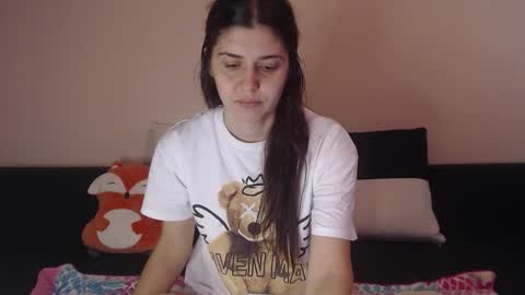 Snapshot of ambersweetiee chatting on 11-05-25, 07:08 Amber online show from 11-05-25, 07:08