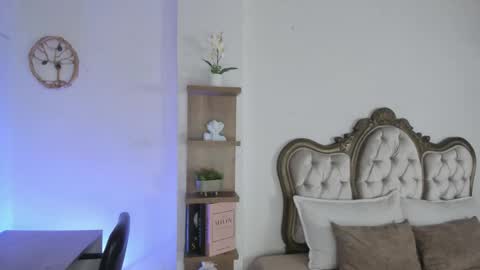 Snapshot of amberweest chatting on 12-15-25, 08:46 Amber online show from 12-15-25, 08:46