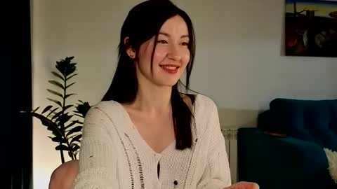 Snapshot of ambientmoon chatting on 10-12-25, 04:28 Moon inst 4mbientmoon online show from 10-12-25, 04:28