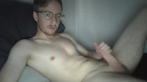 Snapshot of amekatt chatting on 01-21-25, 03:21 Amekatt online show from 01-21-25, 03:21