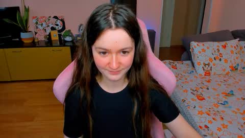 Eileen online show from 10-08-25, 01:42