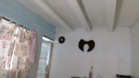 Snapshot of amelia_2023 chatting on 11-25-25, 01:11 amelia online show from 11-25-25, 01:11