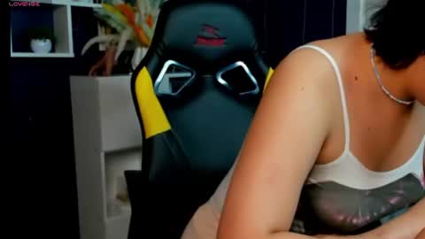 Snapshot of amelia__goth chatting on 06-27-26, 11:15 amelia__goth online show from 06-27-26, 11:15