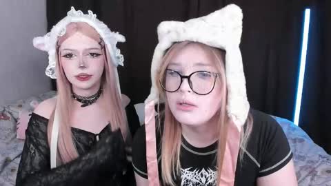 Amelia online show from 02-23-25, 10:42