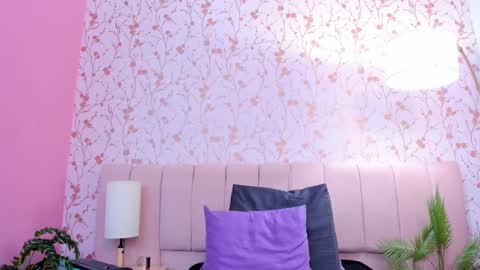 Amelia Adams online show from 11-08-25, 07:52