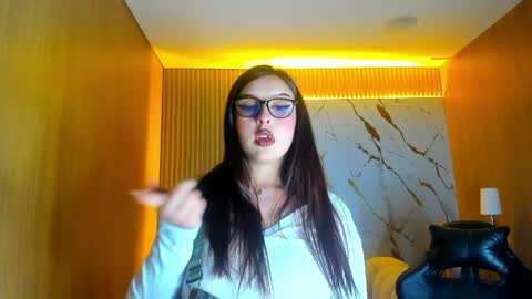 amelia_grace_tf online show from 05-27-26, 03:58