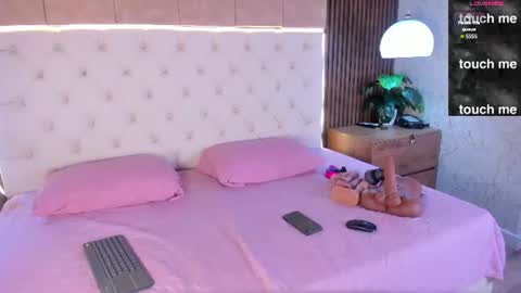 Snapshot of amelia_rossetti chatting on 07-27-26, 11:06 amelia rossetti online show from 07-27-26, 11:06