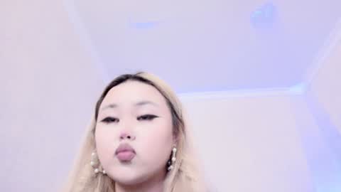 Snapshot of amelia_sunlight chatting on 01-16-25, 12:02 Amelia online show from 01-16-25, 12:02