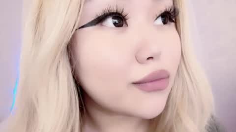 Snapshot of amelia_sunlight chatting on 02-27-25, 03:47 Amelia online show from 02-27-25, 03:47