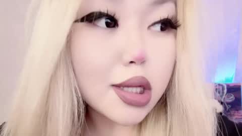 Snapshot of amelia_sunlight chatting on 03-03-25, 12:26 Amelia online show from 03-03-25, 12:26