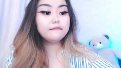 Snapshot of amelia_sunlight chatting on 05-22-26, 02:55 Amelia online show from 05-22-26, 02:55