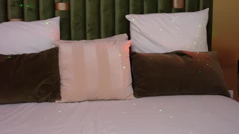 Amelia online show from 12-04-24, 06:44