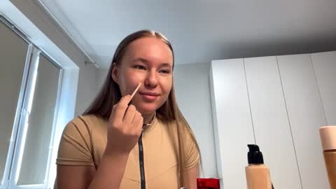 Snapshot of ameliachittester chatting on 06-21-26, 11:57 I am Amelie ntmu Lets hit 10 Thumbs Up together online show from 06-21-26, 11:57