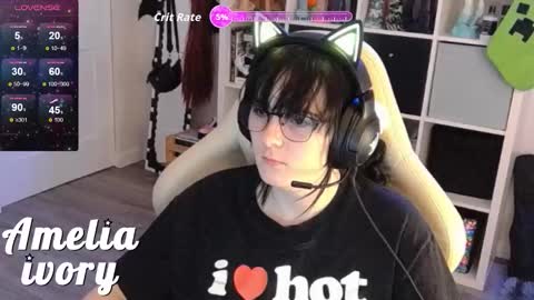 Snapshot of ameliaivory chatting on 12-13-25, 09:09 ameliaivory online show from 12-13-25, 09:09