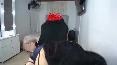 Snapshot of ameliarizo chatting on 01-14-25, 09:51 Amelia online show from 01-14-25, 09:51