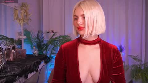 Snapshot of ameliawells chatting on 10-21-25, 05:52 Amelia online show from 10-21-25, 05:52