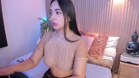 Amelie online show from 09-23-25, 12:08