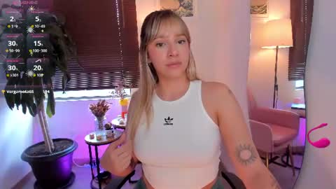 Amelie Graham online show from 06-17-26, 06:31