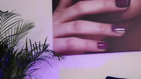 Snapshot of ameliekeys chatting on 01-06-25, 07:42 Amelie online show from 01-06-25, 07:42