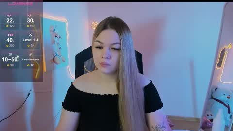 Amelie online show from 04-24-26, 02:03