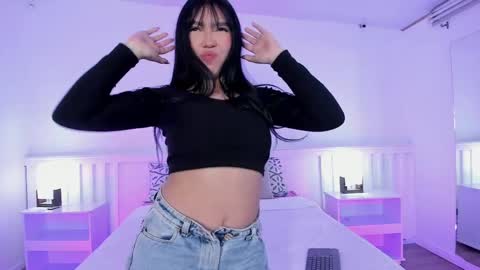 Snapshot of amelii_gh chatting on 04-13-26, 11:48 Ameli online show from 04-13-26, 11:48
