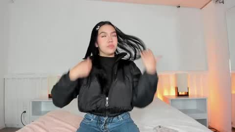 Snapshot of amelii_gh chatting on 06-05-26, 11:38 Ameli online show from 06-05-26, 11:38