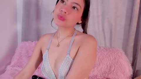 Amelia online show from 03-27-26, 09:47