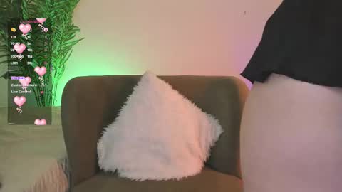 Snapshot of ameliie_brown chatting on 02-18-26, 11:55 Amelie online show from 02-18-26, 11:55