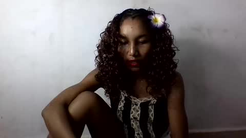 amelisy20005 online show from 04-23-26, 08:00