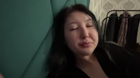 Snapshot of ameliya_kim chatting on 04-11-26, 09:19 Ameliya online show from 04-11-26, 09:19