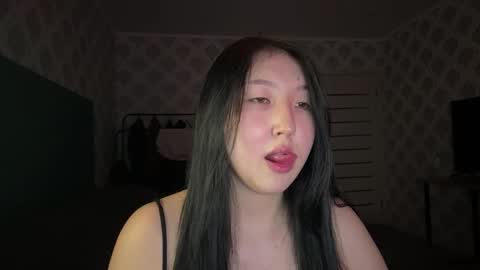 Snapshot of ameliya_kim chatting on 05-16-26, 09:24 Ameliya online show from 05-16-26, 09:24