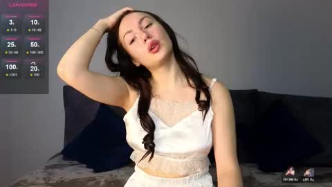 Snapshot of amellia_fly chatting on 12-04-25, 08:45 amellia_fly online show from 12-04-25, 08:45