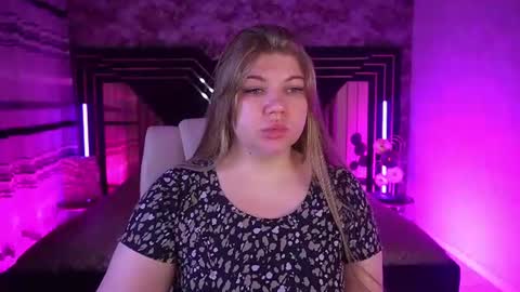 Alina online show from 07-13-26, 01:14
