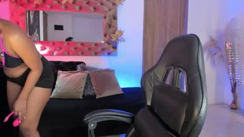          online show from 06-04-26, 12:22