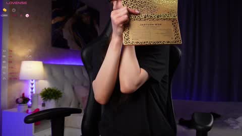 Snapshot of amelyxxx chatting on 01-17-25, 02:08 Amy online show from 01-17-25, 02:08