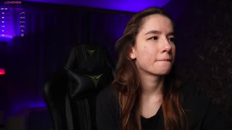 Snapshot of amelyxxx chatting on 03-01-25, 03:32 Amy online show from 03-01-25, 03:32