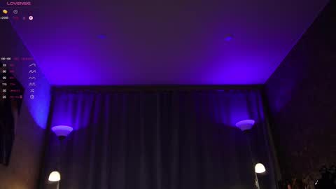 Snapshot of amelyxxx chatting on 03-08-25, 06:32 Amy online show from 03-08-25, 06:32