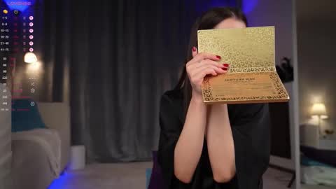 Snapshot of amelyxxx chatting on 09-14-25, 04:44 Amy online show from 09-14-25, 04:44