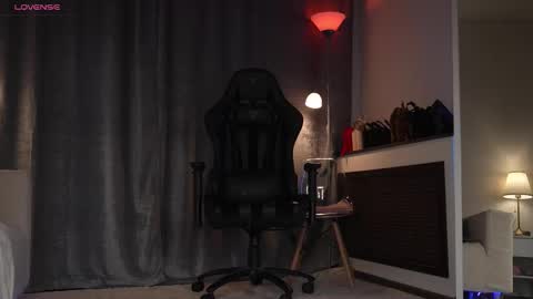 Snapshot of amelyxxx chatting on 10-09-25, 12:41 Amy online show from 10-09-25, 12:41