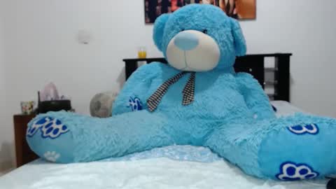 Snapshot of americanbig_dick chatting on 12-30-24, 04:31 Lucian online show from 12-30-24, 04:31