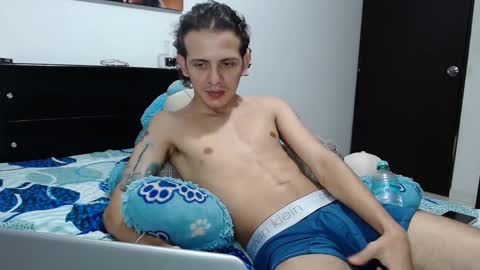 Snapshot of americanbig_dick chatting on 02-23-25, 04:28 Lucian online show from 02-23-25, 04:28
