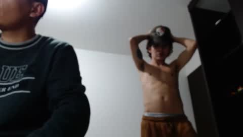 Snapshot of americanbig_dick chatting on 03-10-25, 05:43 Lucian online show from 03-10-25, 05:43