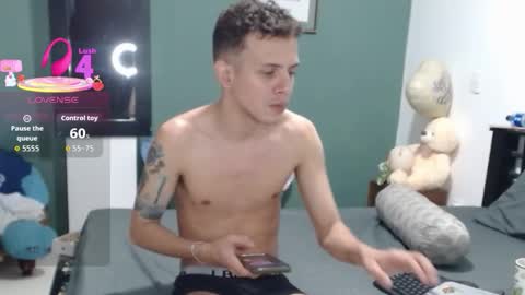 Snapshot of americanbig_dick chatting on 09-27-25, 07:30 Lucian online show from 09-27-25, 07:30