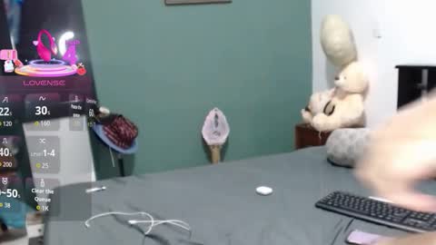 Snapshot of americanbig_dick chatting on 09-30-25, 02:16 Lucian online show from 09-30-25, 02:16