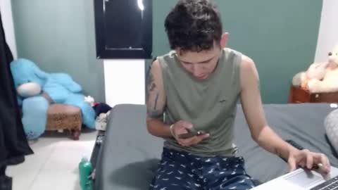 Snapshot of americanbig_dick chatting on 10-14-25, 07:03 Lucian online show from 10-14-25, 07:03