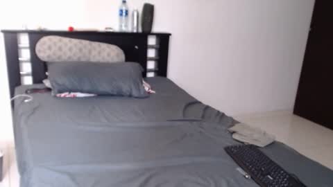 Snapshot of americanbig_dick chatting on 10-18-25, 03:57 Lucian online show from 10-18-25, 03:57