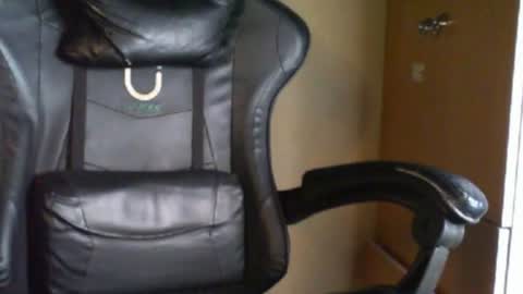 Mari online show from 04-26-26, 02:31